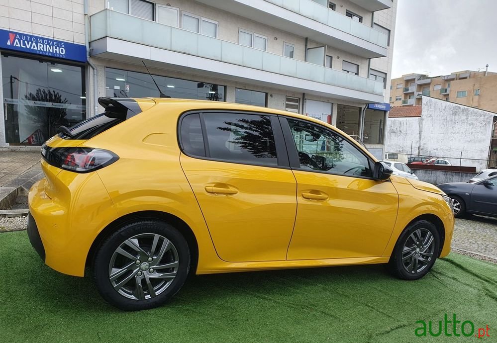 2022' Peugeot 208 Pack photo #6