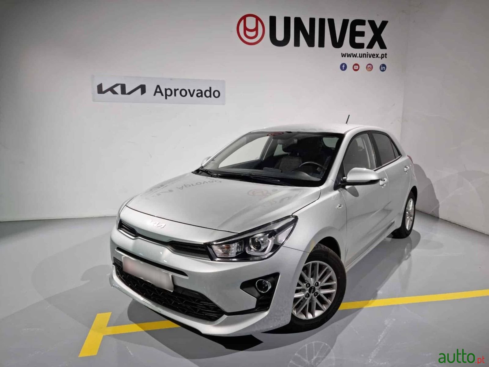 2022' Kia Rio photo #2