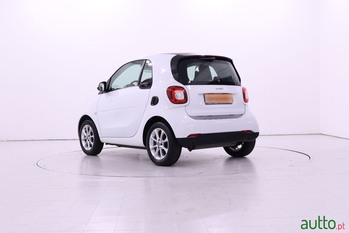 2015' Smart Fortwo photo #5