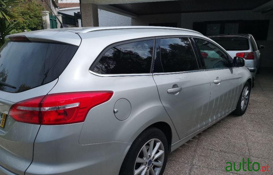 2016' Ford Focus Sw photo #1