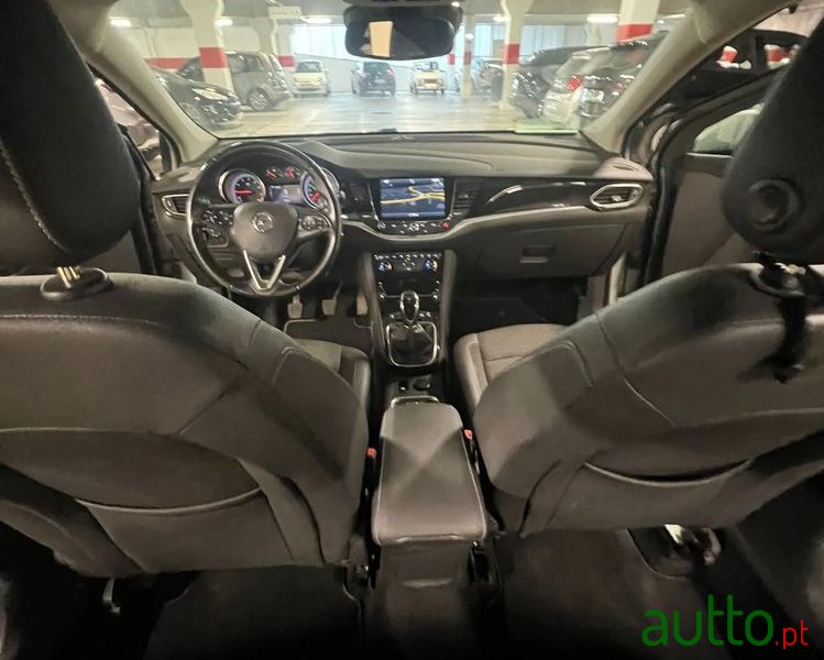 2018' Opel Astra Sports Tourer photo #5
