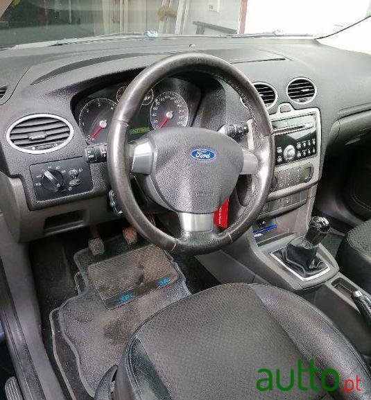 2005' Ford Focus photo #4