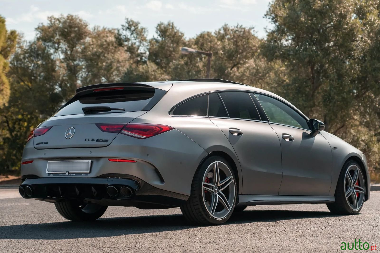 2020' Mercedes-Benz Cla-45-Amg photo #2