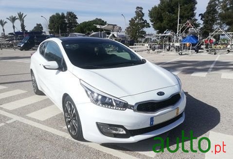 2013' Kia Ceed photo #1