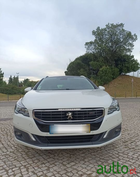 2015' Peugeot 508 Sw photo #6