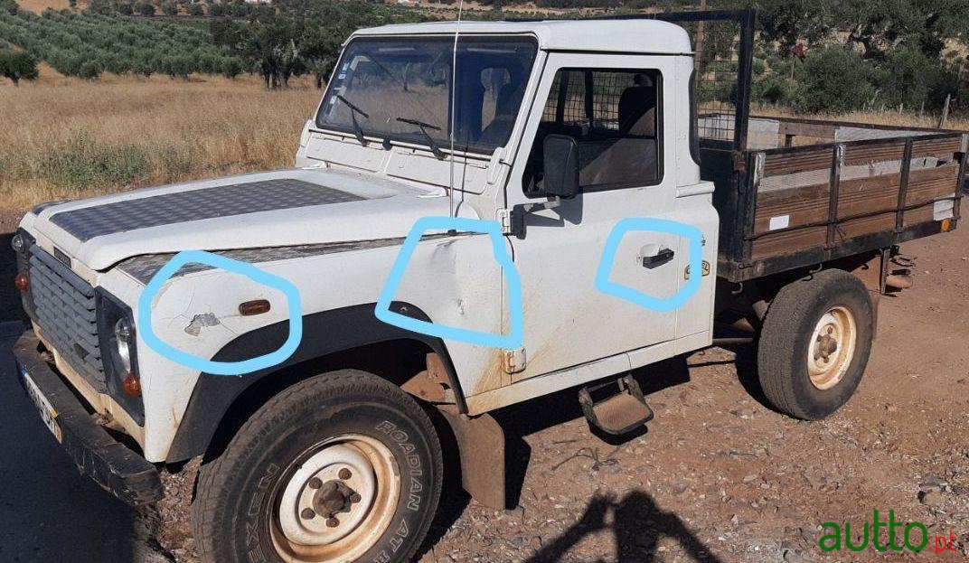 2001' Land Rover Defender Td5 photo #4