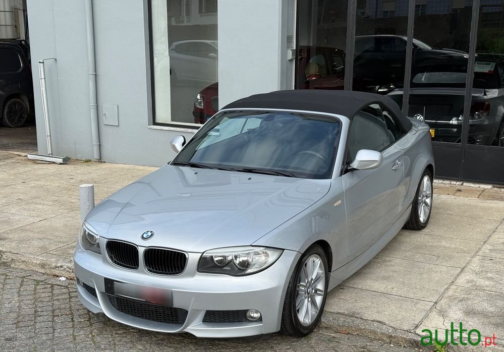 2011' BMW Série 1 D Pack M photo #5