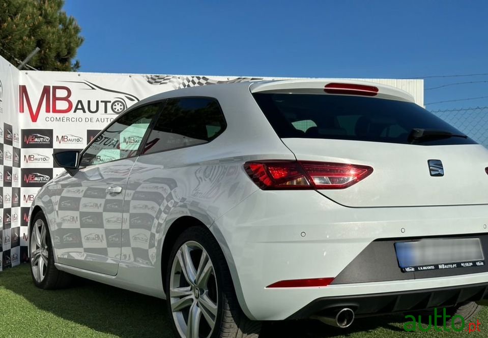 2015' SEAT Leon photo #4