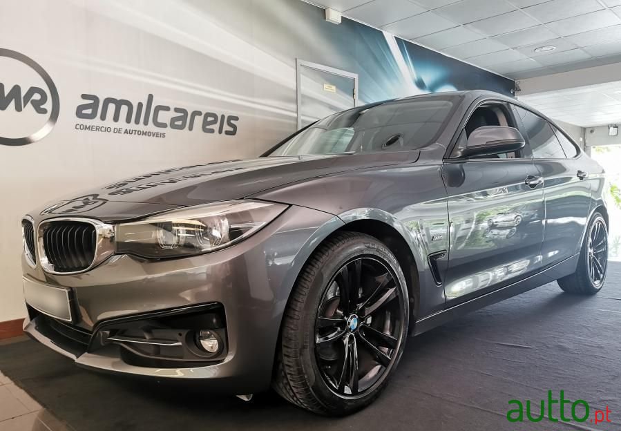 2017' BMW 320 Gran Turismo photo #3