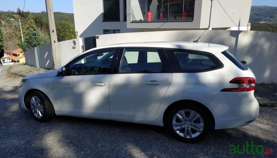 2016' Peugeot 308 Sw photo #3