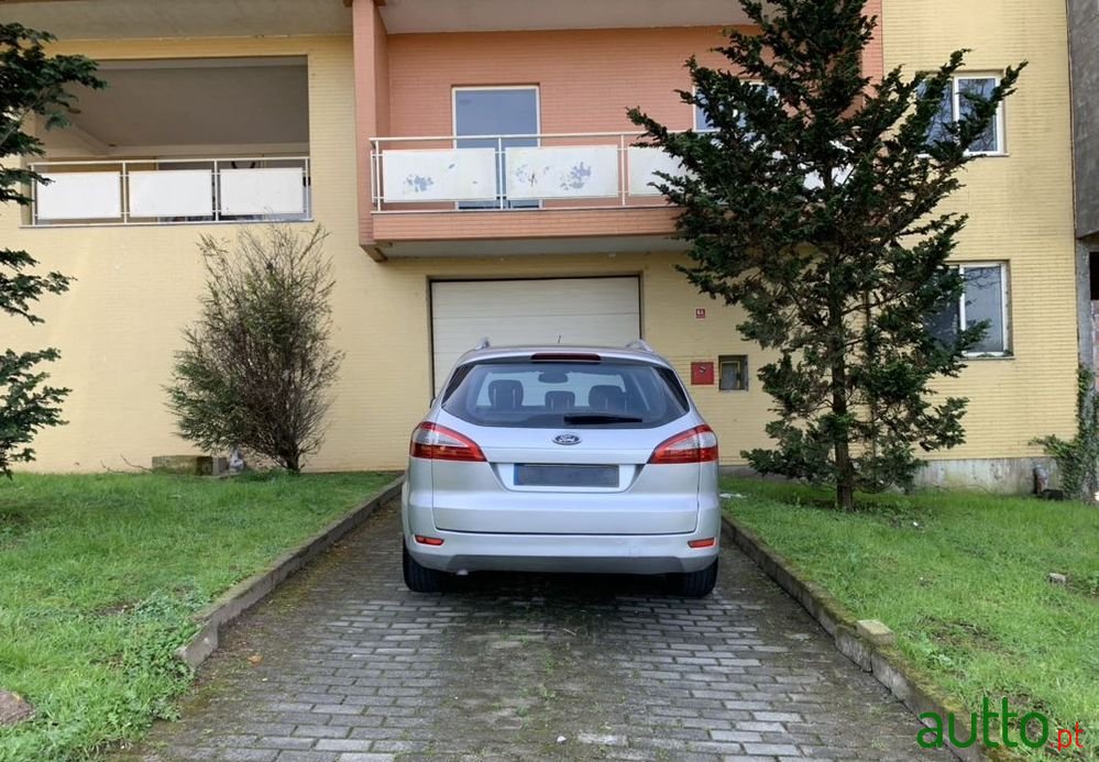 2009' Ford Mondeo Sw photo #4