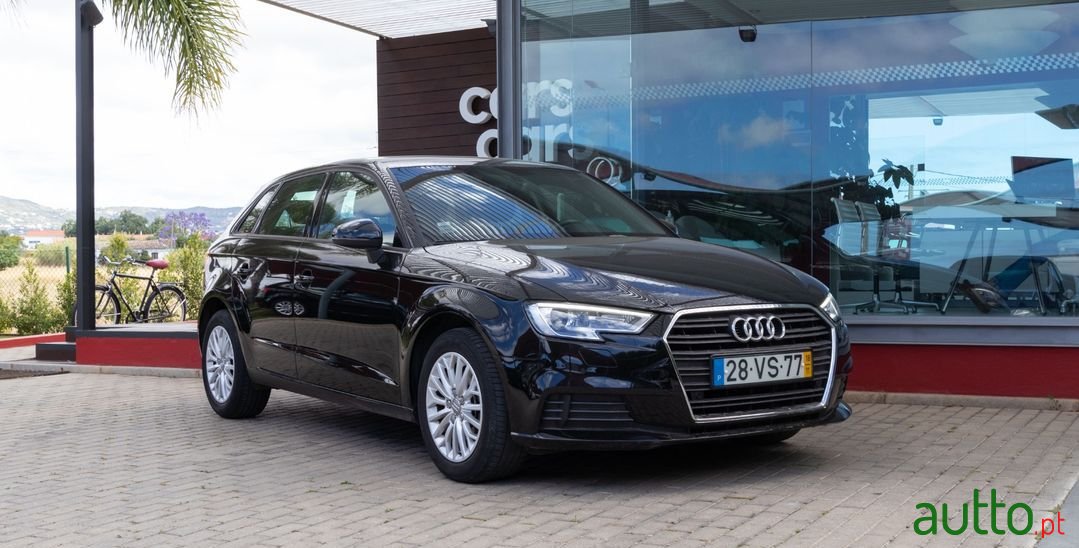 2018' Audi A3 Sportback photo #6