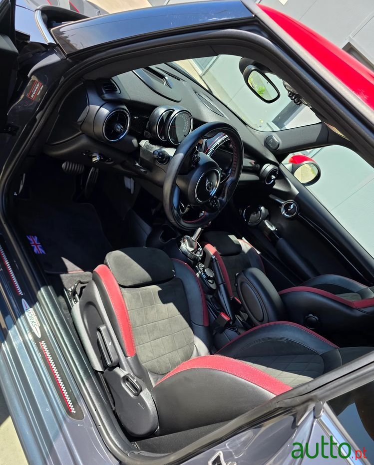 2015' MINI John Cooper Works 3 Portas photo #6