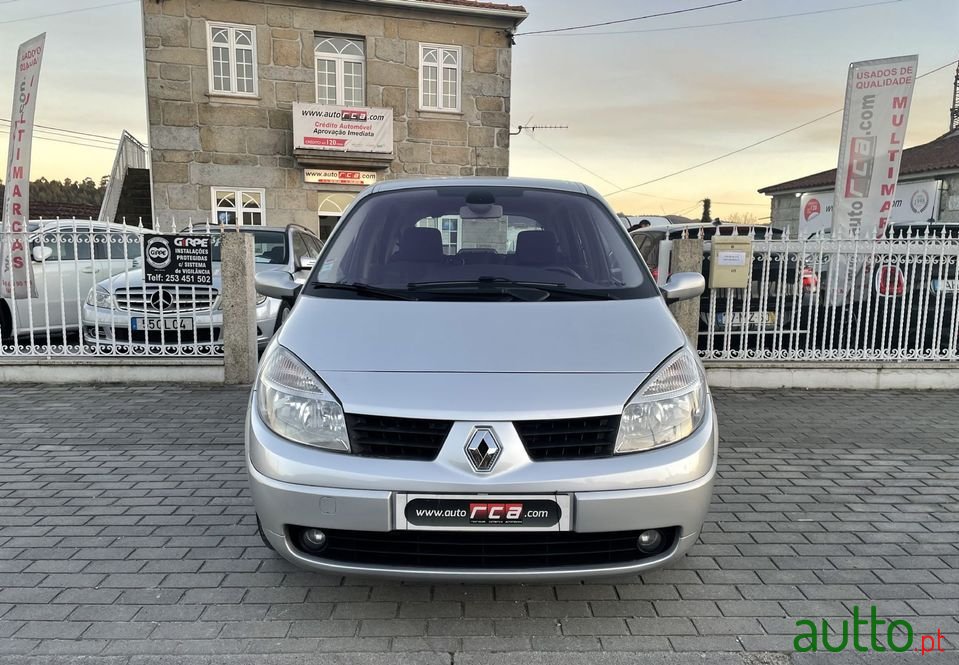 2006' Renault Scenic photo #2