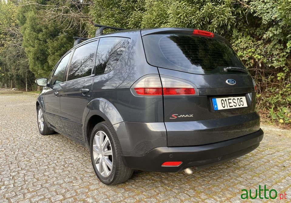 2007' Ford S-Max photo #5