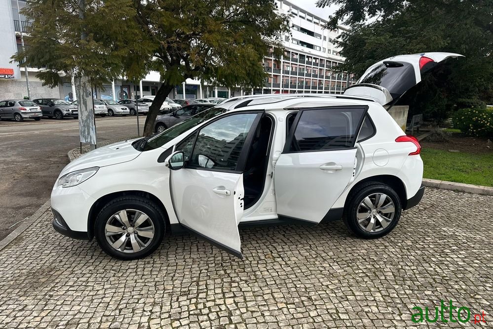 2013' Peugeot 2008 1.2 Vti Active photo #4