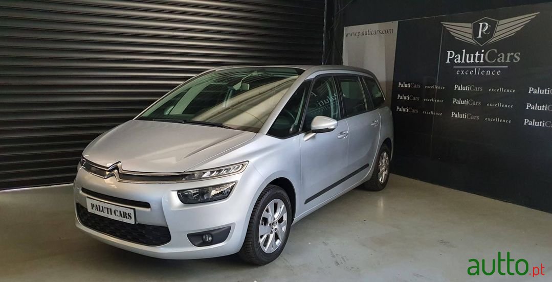 2015' Citroen C4 Grand Picasso photo #1