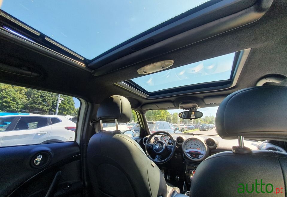 2010' MINI Countryman photo #1