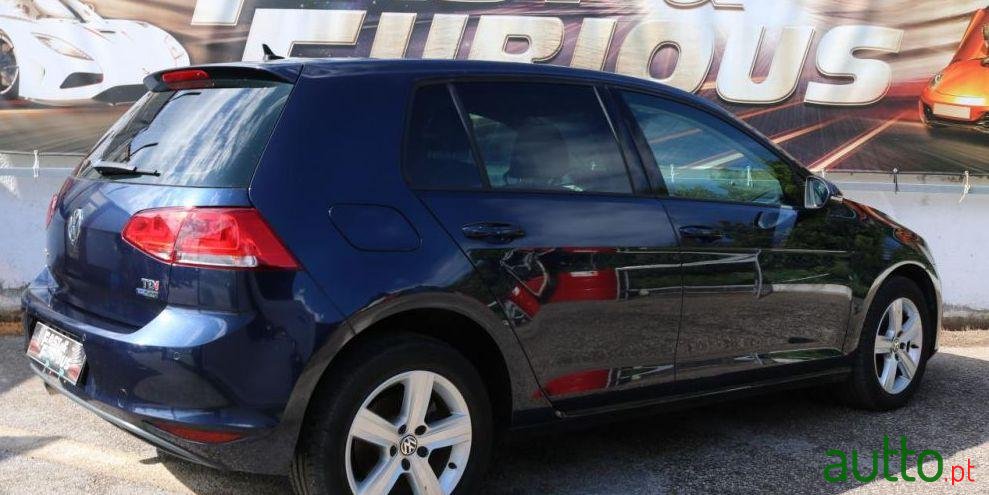 2014' Volkswagen Golf photo #3