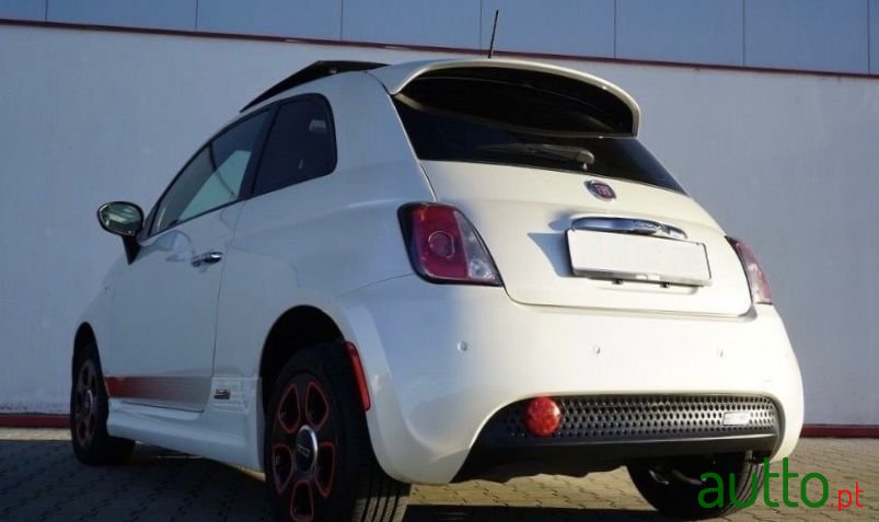 2016' Fiat 500E photo #4