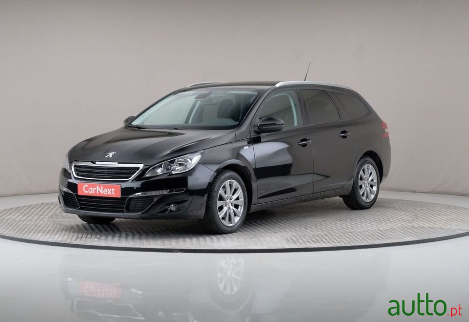 2017' Peugeot 308 Sw photo #1