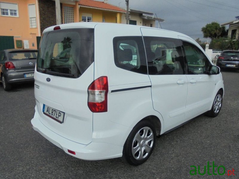 2015' Ford Tourneo Courier photo #5