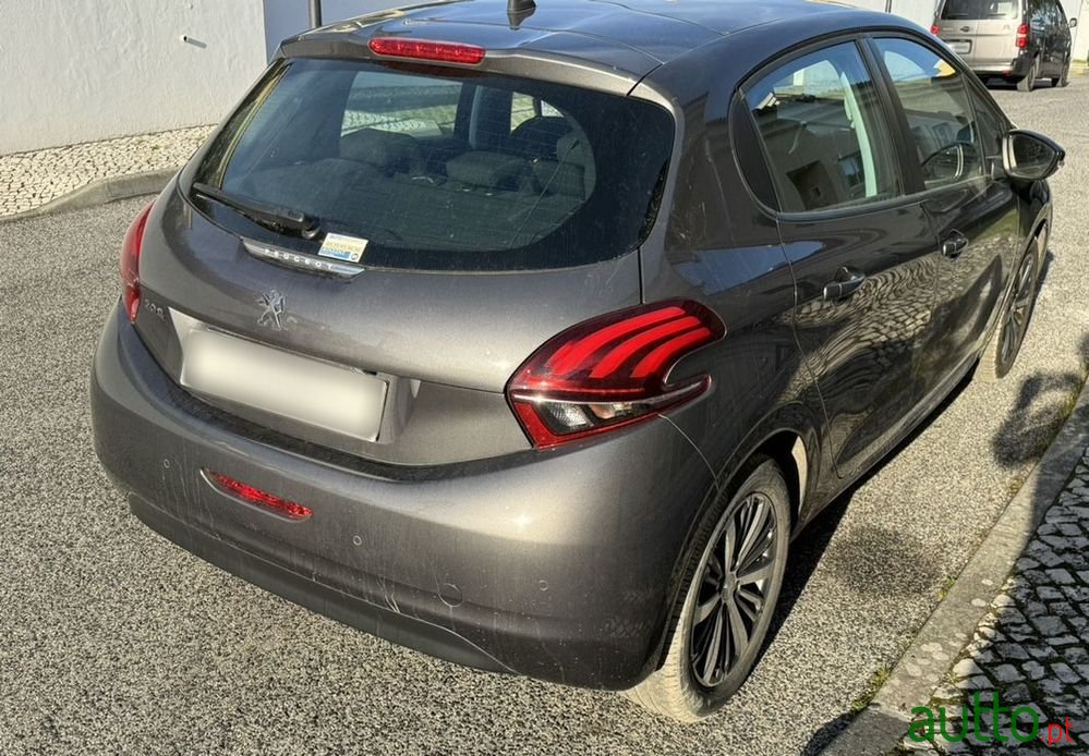 2018' Peugeot 208 photo #6