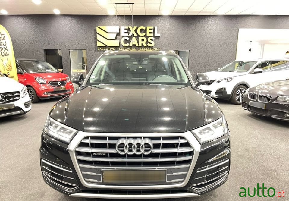 2019' Audi Q5 S-Tronic photo #2