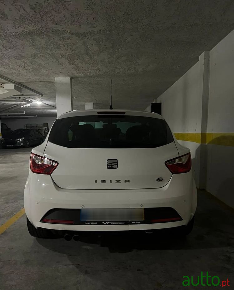 2015' SEAT Ibiza photo #3
