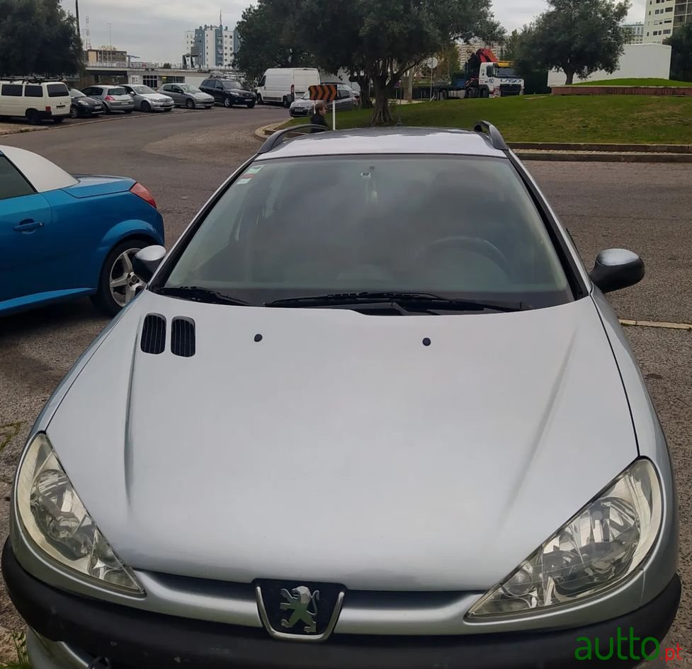 2005' Peugeot 206 Sw photo #5