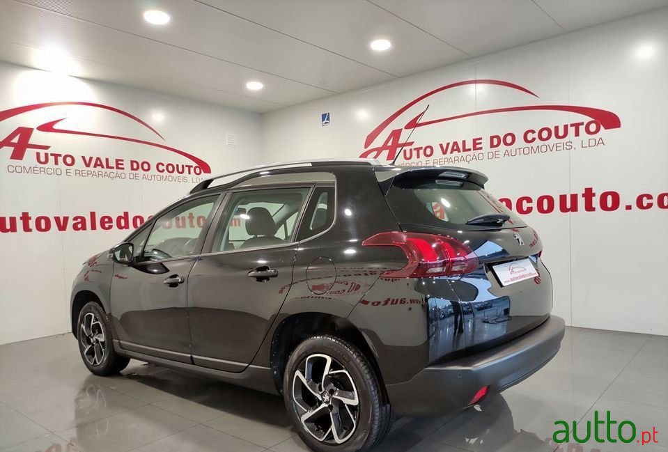 2016' Peugeot 2008 photo #4