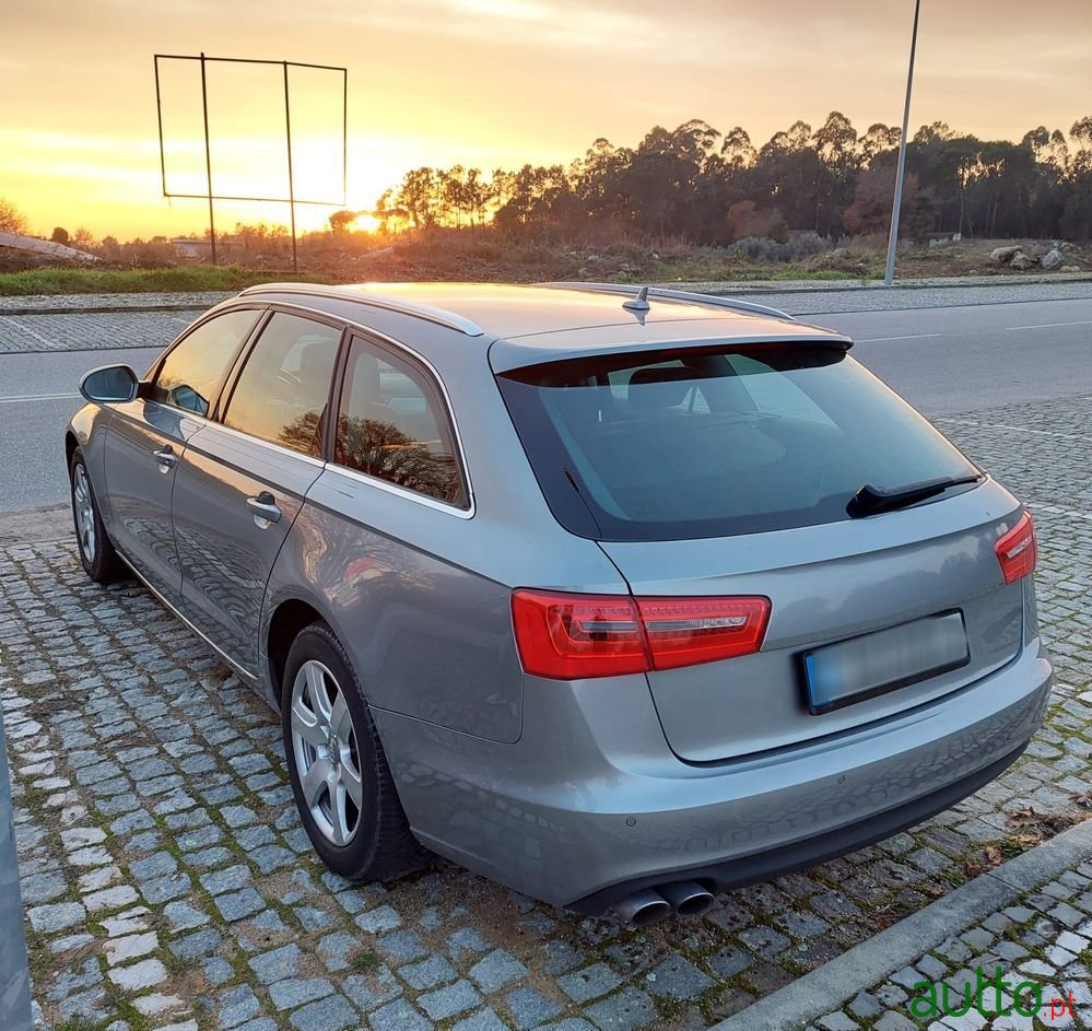 2011' Audi A6 Avant photo #6