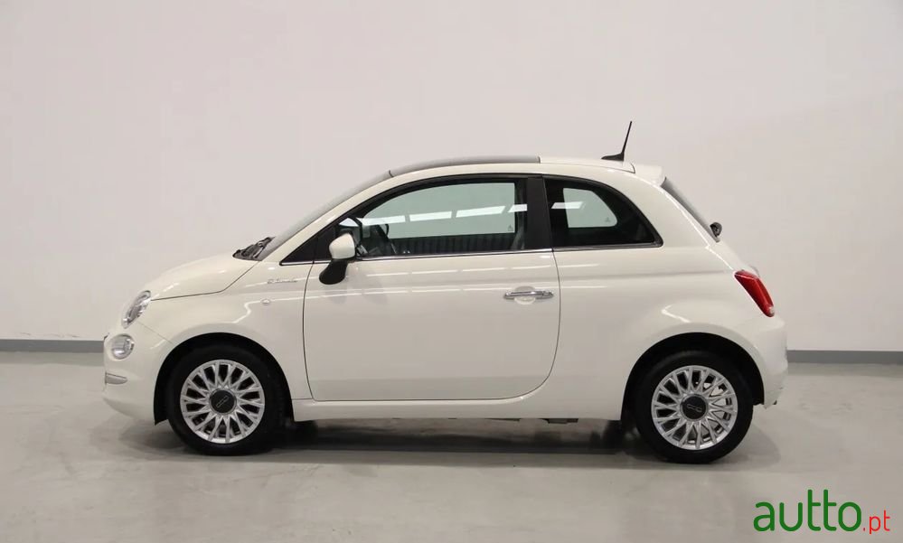 2022' Fiat 500 photo #3