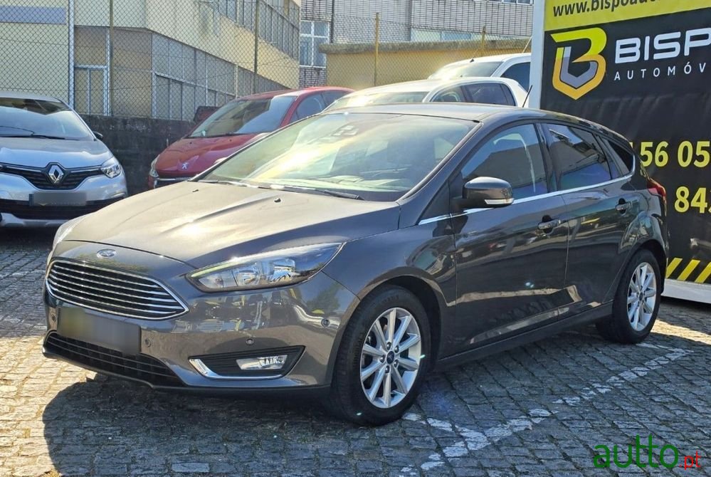 2018' Ford Focus photo #2