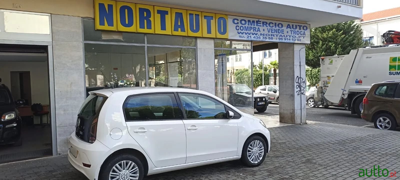 2019' Volkswagen Up photo #1