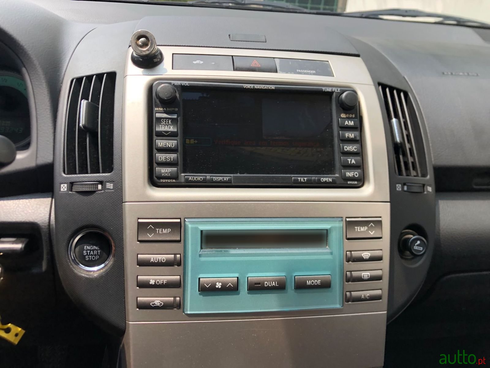 2008' Toyota Corolla Verso photo #6