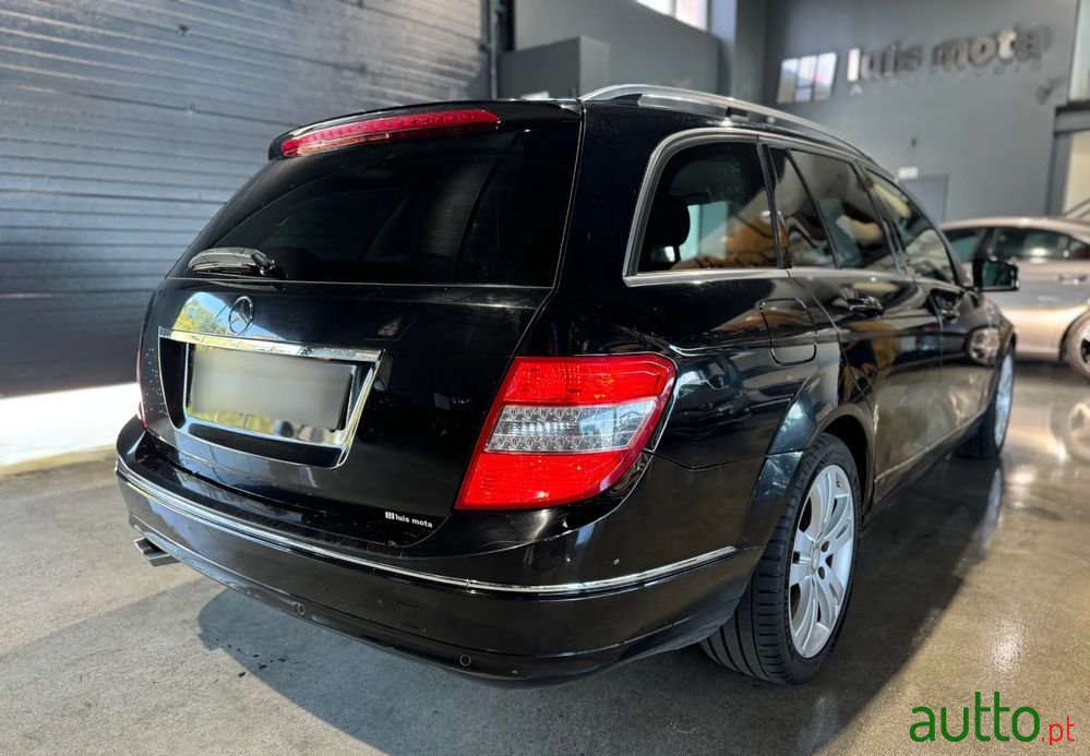 2010' Mercedes-Benz C 250 photo #4