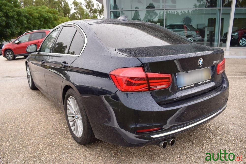 2016' BMW Série 3 D Ed Line photo #4