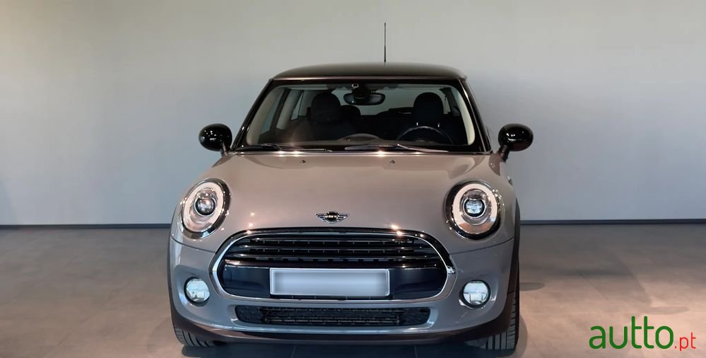 2016' MINI Cooper 3 Portas photo #3