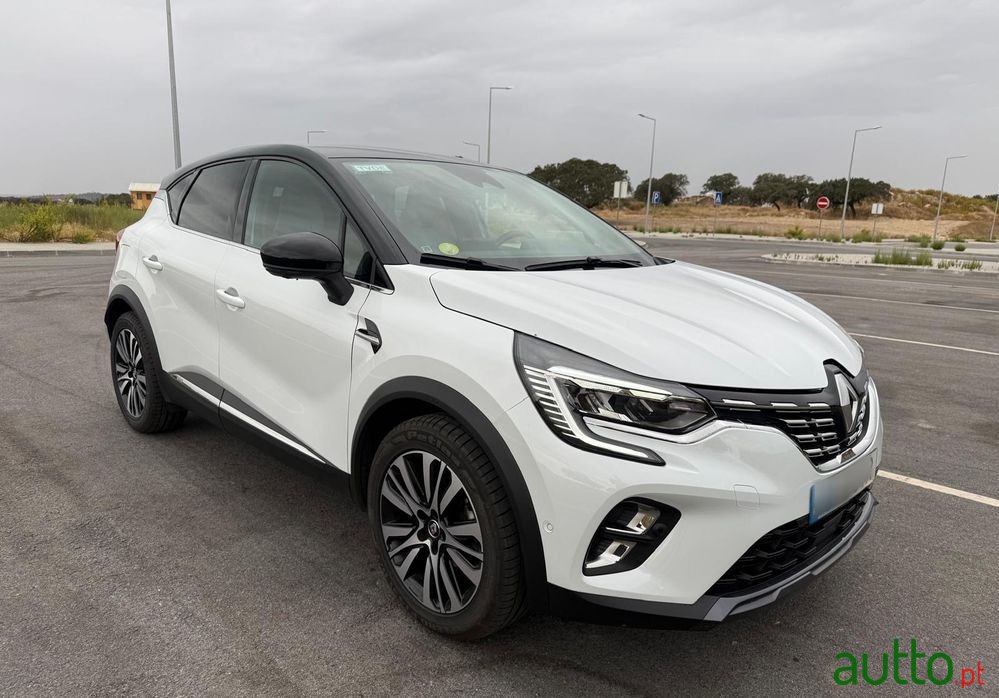 2020' Renault Captur photo #6