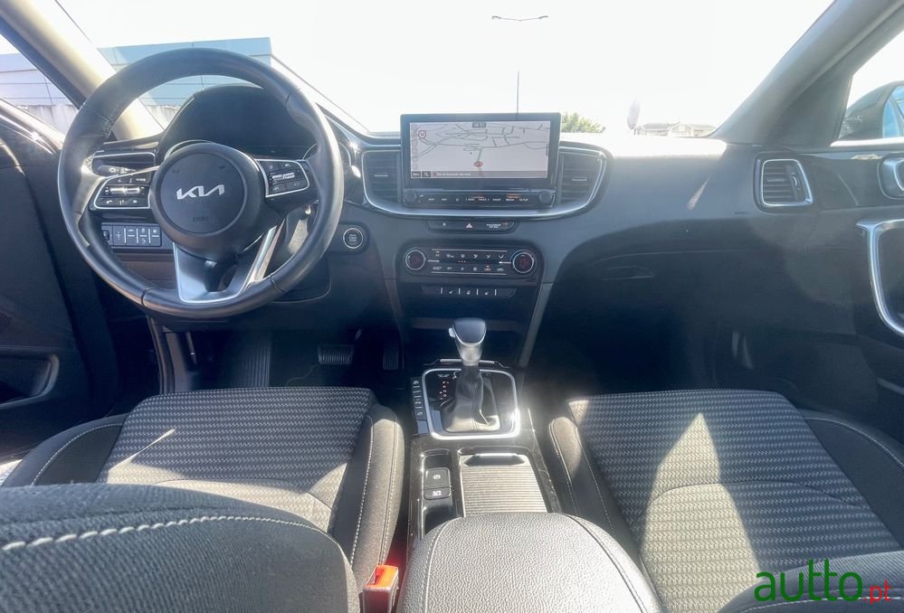 2022' Kia Ceed Sw photo #6