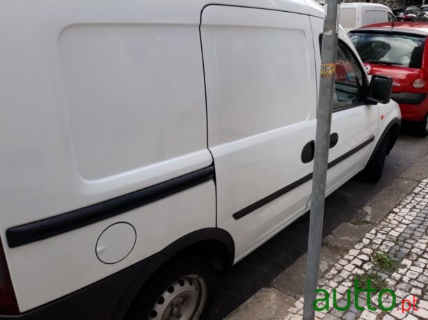 2002' Opel combo photo #1