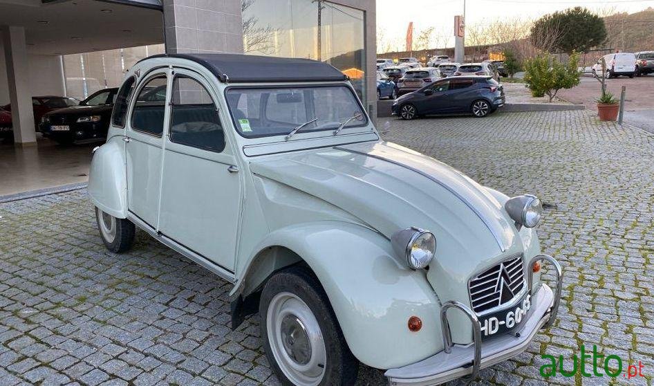 1964' Citroen 2 CV photo #3