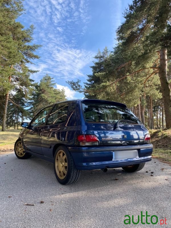 1994' Renault Clio photo #3