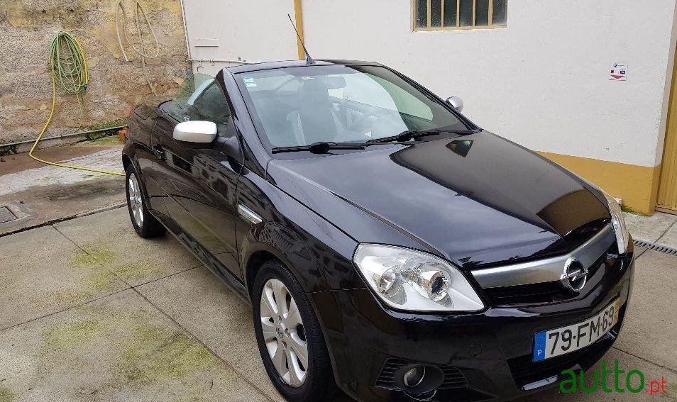 2008' Opel Tigra Twintop Nacional photo #1