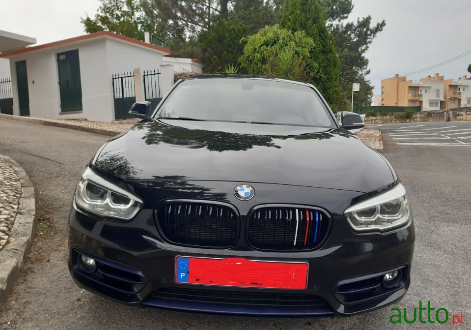 2016' BMW 120 Sport photo #1