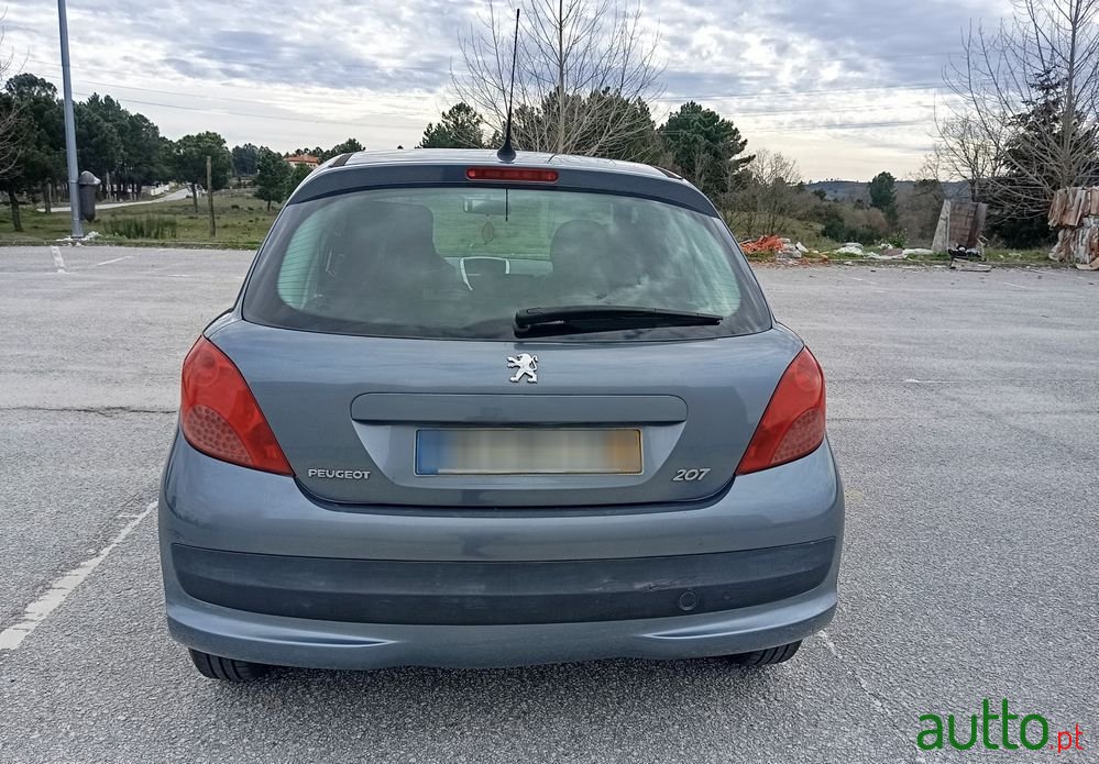 2008' Peugeot 207 1.4 Hdi Trendy photo #3