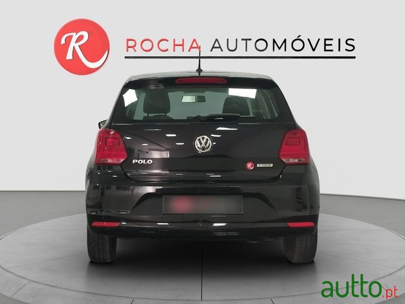 2015' Volkswagen Polo photo #4