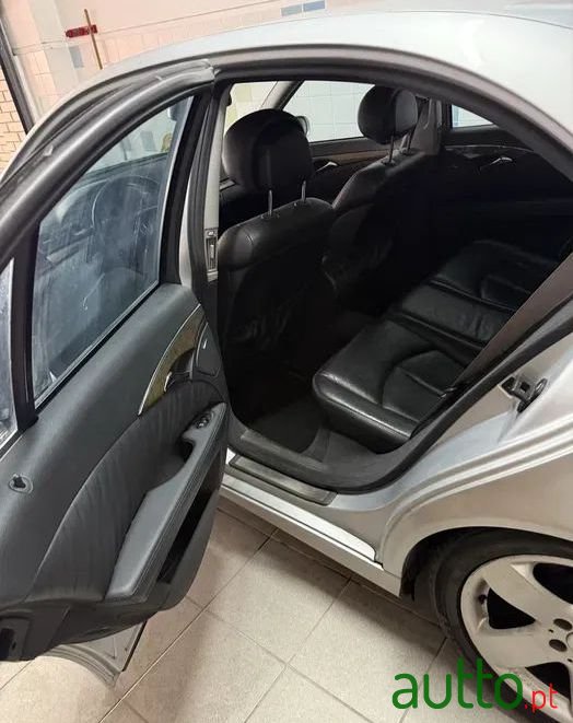 2006' Mercedes-Benz Classe E Cdi Avantgarde photo #4