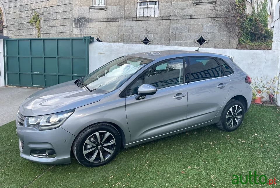 2018' Citroen C4 photo #5